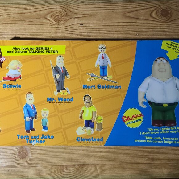 Family Guy Boxed Set (NEW) - Picture 4 of 6